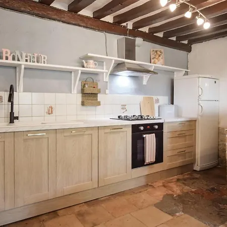 Nyaraló Amazing Home In Saint-Germain-Du-Pert With Wifi