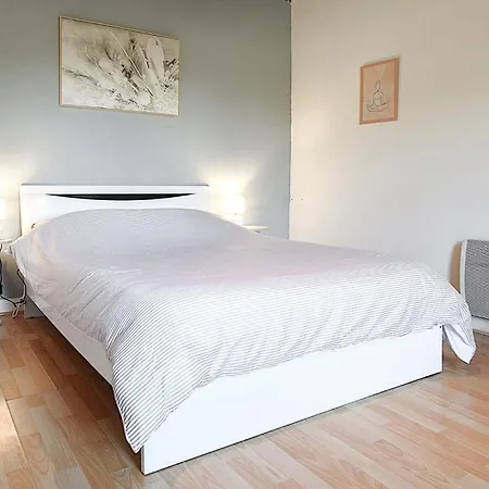 Nyaraló Amazing Home In Saint-Germain-Du-Pert With Wifi