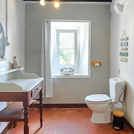 Nyaraló Amazing Home In Saint-Germain-Du-Pert With Wifi *